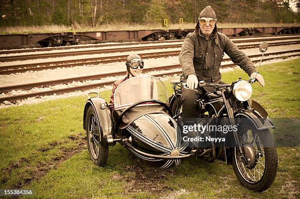 motorcycle with sidecar - 1935 style - motorbike sidecar stock pictures, royalty-free photos & images