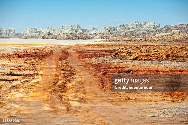 road to the explosion crater of dallol volcano, ethiopia - danakil desert stock pictures, royalty-free photos & images