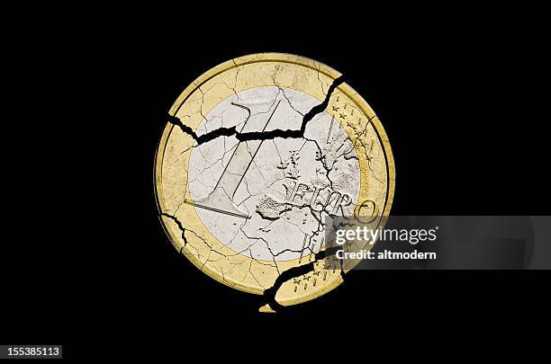 euro damaged - broken sign stock pictures, royalty-free photos & images