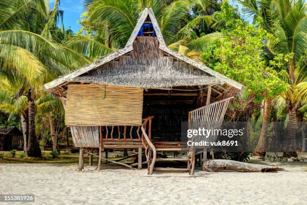 casa tradicionais filipinas - cabana de praia - fotografias e filmes do acervo