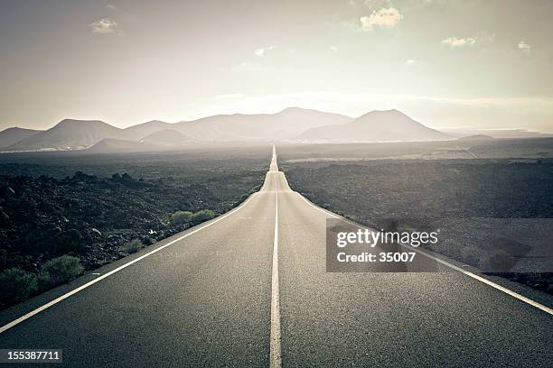 la viaje - eternidad fotografías e imágenes de stock