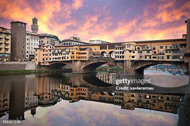 sunset in ponte vecchio - ponte vecchio bildbanksfoton och bilder