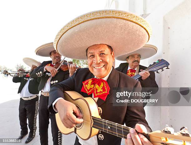 mariachi band - mariachi band stockfoto's en -beelden