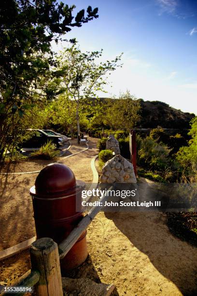 roadside mullholland drive view park - john street park stock pictures, royalty-free photos & images