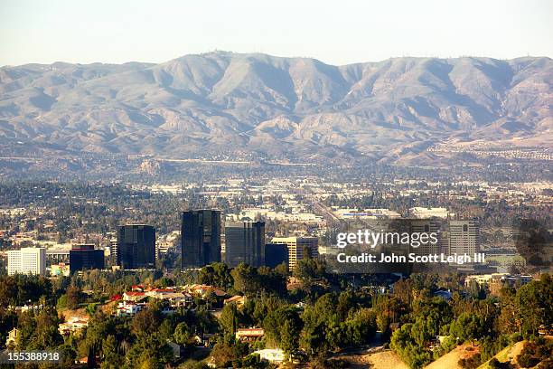 warner center in san fernando valley los angeles california - san fernando valley stock pictures, royalty-free photos & images