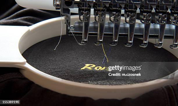 bordado de máquina - embroidery fotografías e imágenes de stock