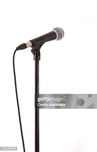 microphone with clipping path isolated on white - microfoonstandaard stockfoto's en -beelden