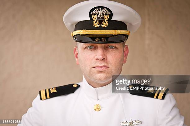 nahaufnahme des naval officer - united states navy stock-fotos und bilder