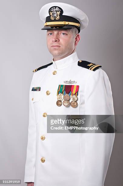 portrait of  a caucasian naval officer in dress whites - amerikanska flottan bildbanksfoton och bilder