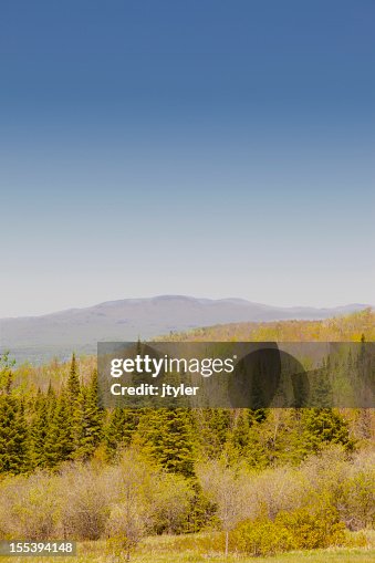 Montanha de Primavera Montanha de Primavera
