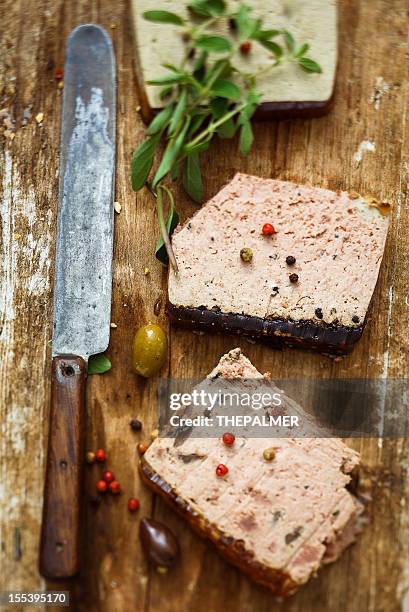 scheiben von pastete - pate stock-fotos und bilder