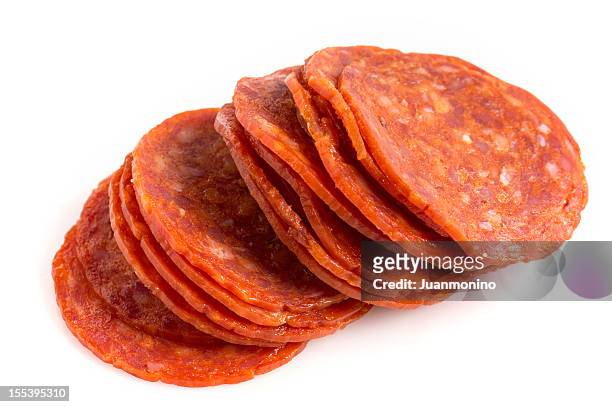 sliced pepperoni - 意大利辣味腸 個照片及圖片檔