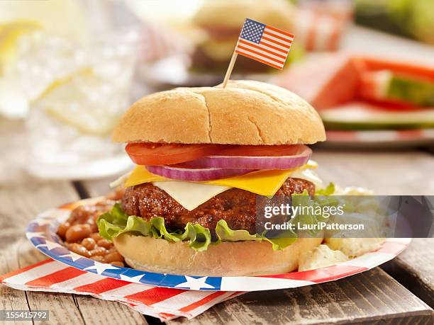 4th of july burger - fourth of july decorations stock pictures, royalty-free photos & images