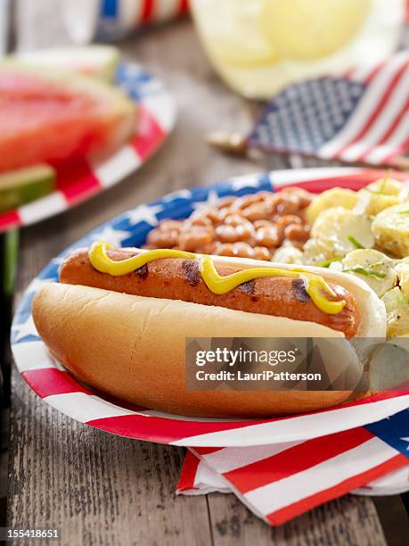 all american hotdog with lemonade - fourth of july decorations stock pictures, royalty-free photos & images