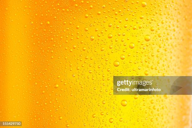 fondo de cerveza - cerveza fotografías e imágenes de stock