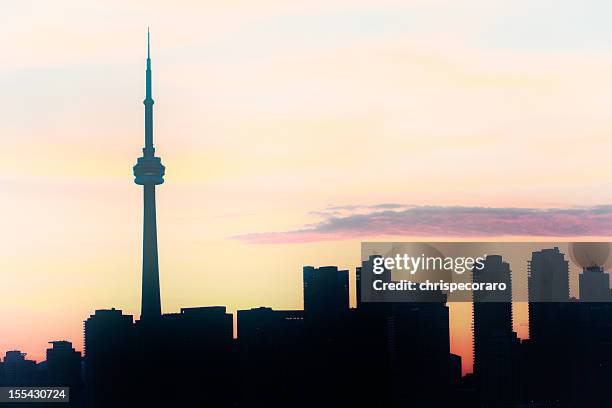 toronto skyline silhouette - toronto skyline silhouette stock pictures, royalty-free photos & images