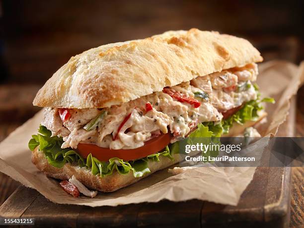 sándwich de ensalada de pollo - ciabatta fotografías e imágenes de stock