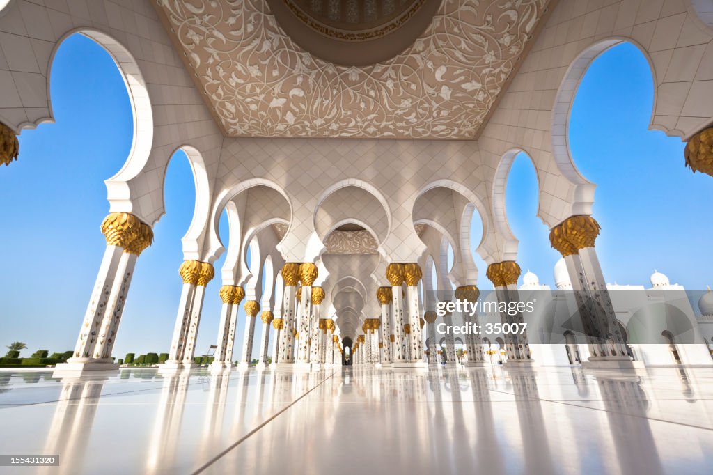 Mosque in Abu Dhabi with white pillars