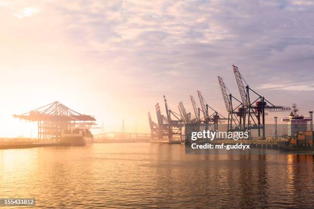 hamburg harbour container terminal - elbe river hamburg stock pictures, royalty-free photos & images