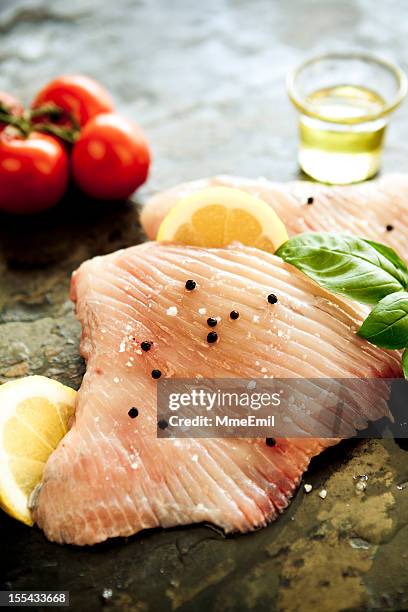 cooking ray wings - ray fish stock pictures, royalty-free photos & images