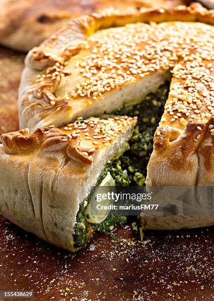 spinach pie - spinach pie stock pictures, royalty-free photos & images