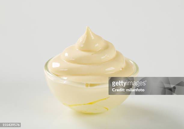 mayonnaise in einer schüssel - mayonnaise stock-fotos und bilder