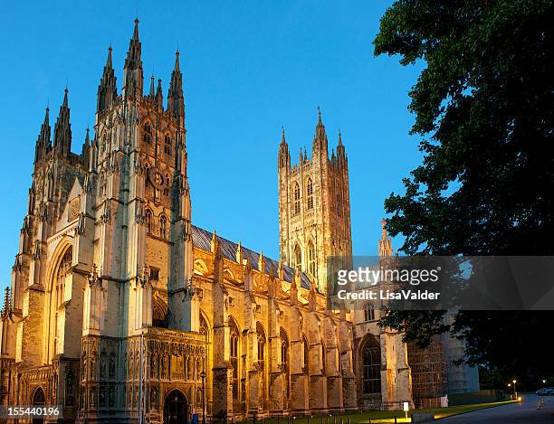 kathedrale von canterbury, großbritannien - kent england stock-fotos und bilder
