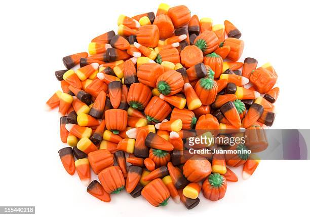 ハロウィーンのお菓子 - pile of candy ストックフォトと画像