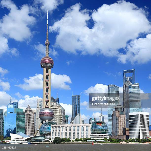shanghai skyscraper - oriental pearl tower stock pictures, royalty-free photos & images