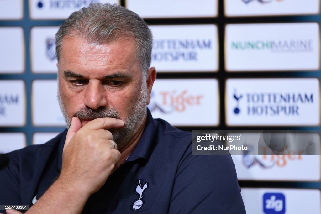 Tottenham Hotspur Press Conference & Training