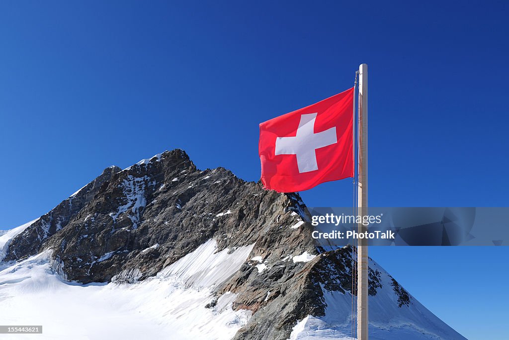 Schweizer Flagge und Jungfrau Berggipfel-XXXXXLarge