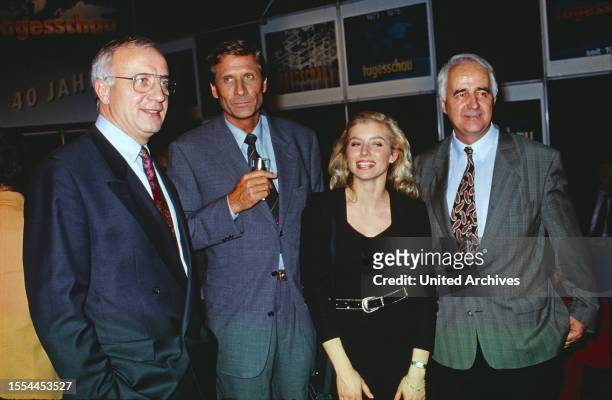 Fritz Pleitgen, Ulrich Wickert, Susan Stahnke und Heiko Engelkes beim Jubiläum: 40 Jahre Tagesschau, Deutschland, 1992.