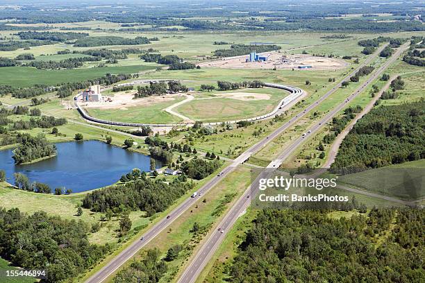 two new wisconsin frac sand loading facilities - silica stock pictures, royalty-free photos & images