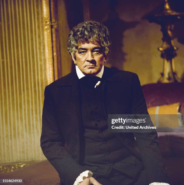 385 Donald Mcintyre Stock Photos, HighRes Pictures, and Images Getty