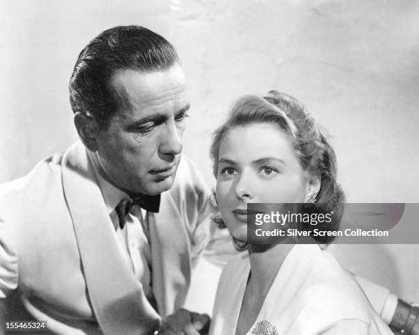 Swedish actress Ingrid Bergman and American actor Humphrey Bogart in a promotional portrait for 'Casablanca', directed by Michael Curtiz, 1942.