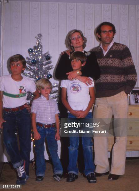 Jose Martinez 'Pirr'i, soccer player of Real Madrid and of the Spanish National team, with his wife , the actress Sonia Bruno, and his sons Madrid,...