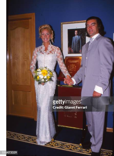 The civil wedding of French actress and dancer Marlene Mourreau with Cuban dancer Michel Guevara, Twenty Second June 2000, Madrid, Castilla La...