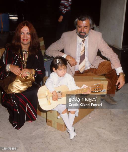 The Spanish actress Sara Montiel with her third husband Pepe Tous and her daughter Thais Madrid, Castilla La Mancha, Spain. .