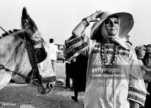 The Spanish actress Sara Montiel during a tribure in Campo de Criptana, her hometown, !974, Campo de Criptana,Toledo, Castilla La Mancha, Spain. .