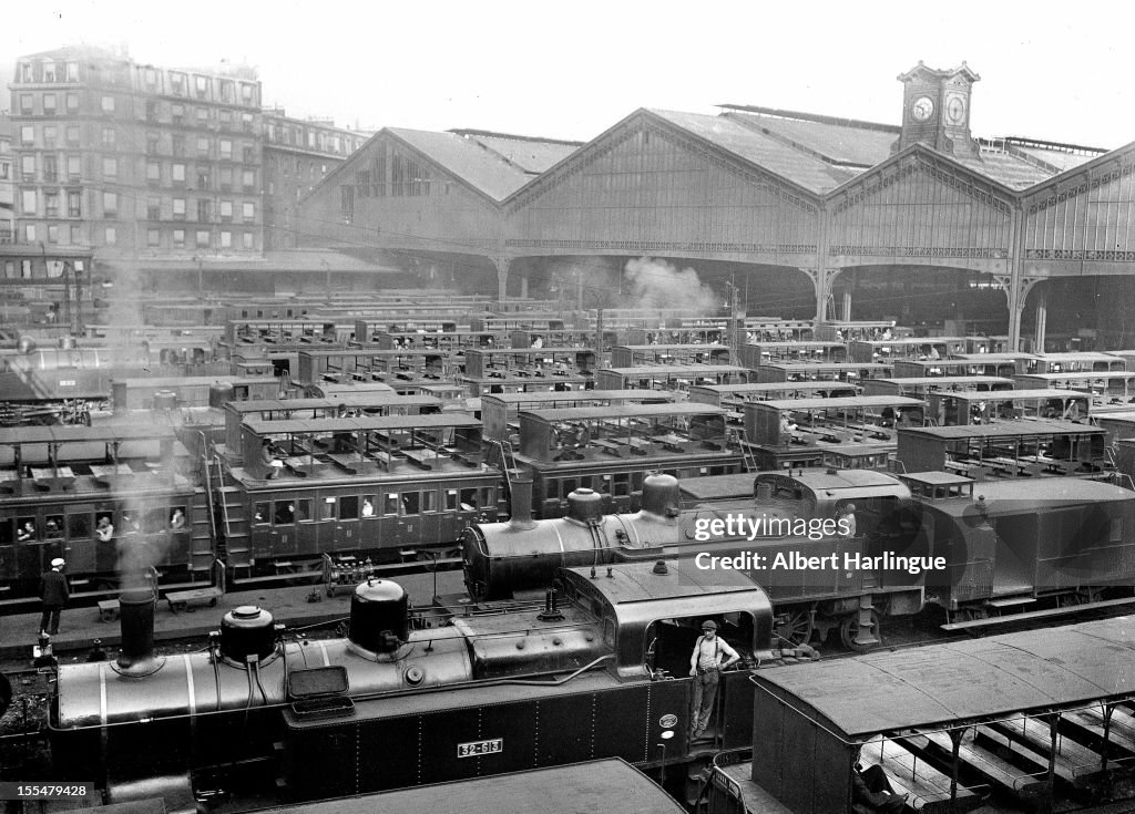 Trains at the gare Saint-Lazare