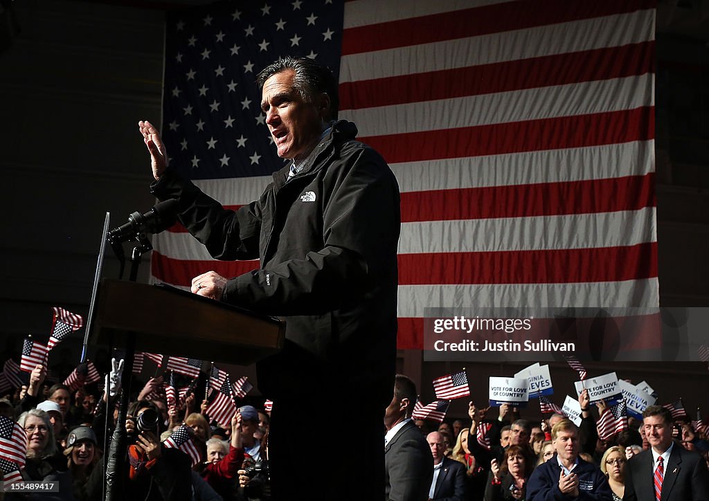 Romney Campaigns Throughout Swing States Ahead Of Presidential Election