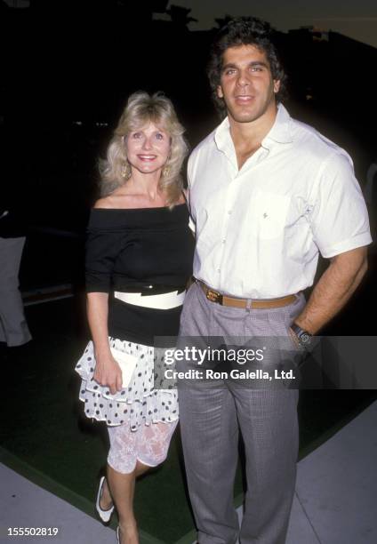 Bodybuilder and Actor Lou Ferrigno and wife Carla Green attend the Universal City Premiere of The Dream Team on April 4, 1989 at Universal City,...