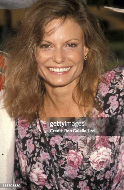 59 Actress Kay Lenz Stock Photos, High-Res Pictures, and Images - Getty
