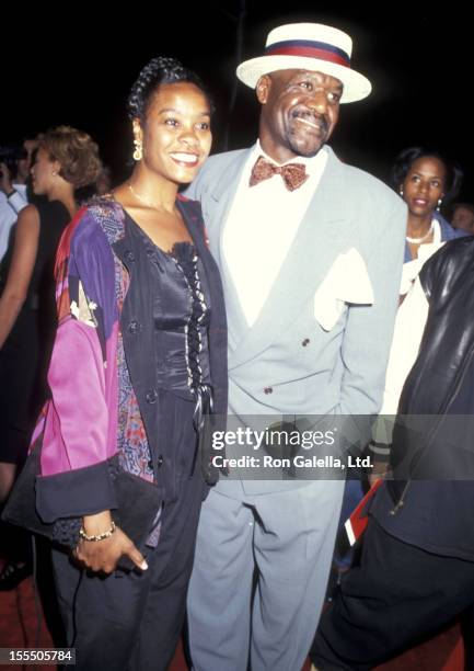 Actor Delroy Lindo and wife Neshormeh Lindo attend the Clockers New York City Premiere on September 11, 1995 at Ziegfeld Theater in New York City.