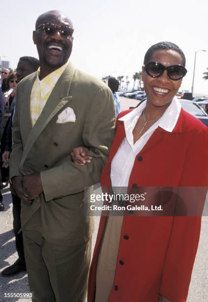 Actor Delroy Lindo and wife Neshormeh Lindo attend the 13th Annual IFP/West Independent Spirit Awards on March 21, 1998 at Santa Monica Beach in...