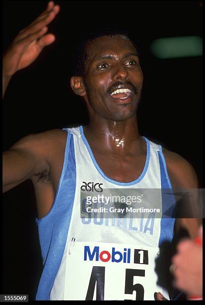 ABDI BILE OF SOMALIA ACKNOWLEDGES THE CHEERS OF THE CROWD DURING HIS LAP OF HONOUR FOLLOWING HIS WIN IN THE 1500 METRES IN THE IAAF MOBIL GRAND PRIX...
