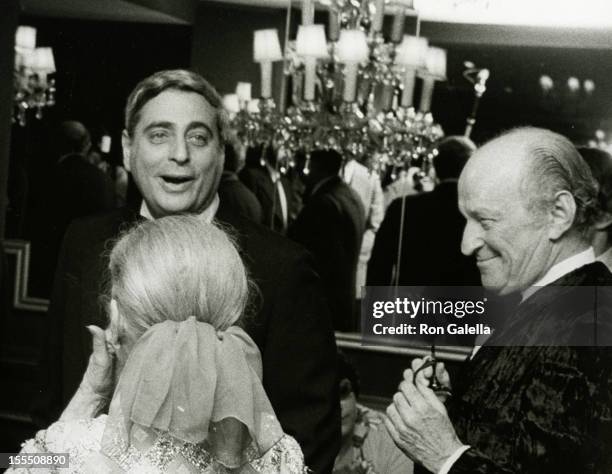 Television Executive Fred Silverman and guest attend Friar's Club Entertainer of the Year Salute to Johnny Carson on May 6, 1979 at the Waldorf...