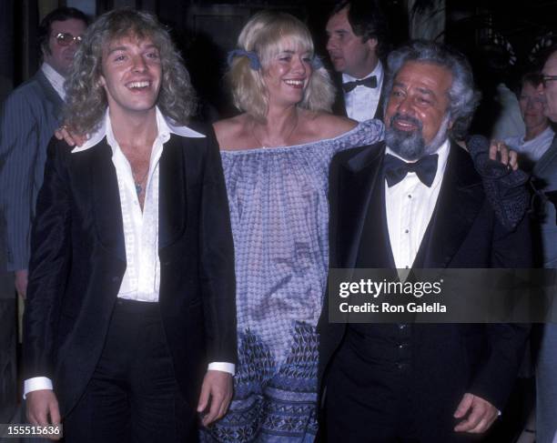 Musician Peter Frampton, Penny McCall and manager Dee Anthony attend the party honoring Clive Davis on February 24, 1978 at the Beverly Wilshire...