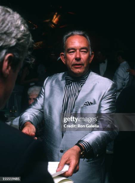 Television Personality Robin Leach and wife Judith Ledford attend Fifth Annual City Meals On Wheels Benefit Honoring James Beard on June 5, 1989 at...