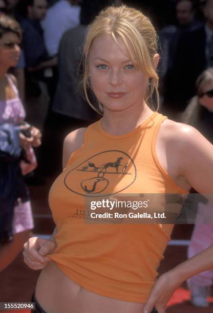 Actress Charlotte Ross attends The Princess Diaries Hollywood Premiere on July 29, 2001 at El Capitan Theatre in Hollywood, California.